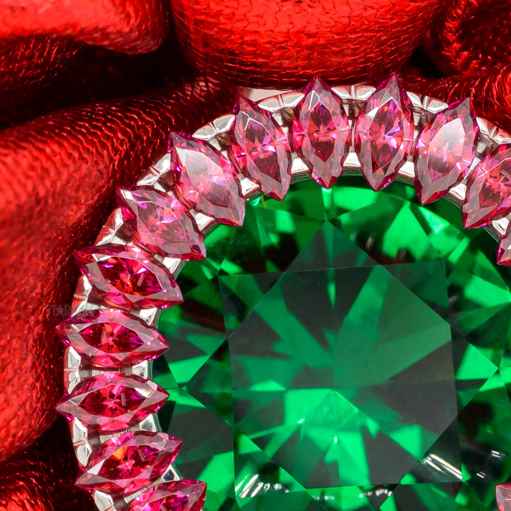 Super Marquise Plugs ( Eyelets ) with Emerald & Red - Holiday Collection - Image 3
