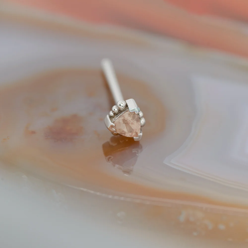 Beaded Trillion Nostril Screw in Gold with Oregon Sunstone - Image 2