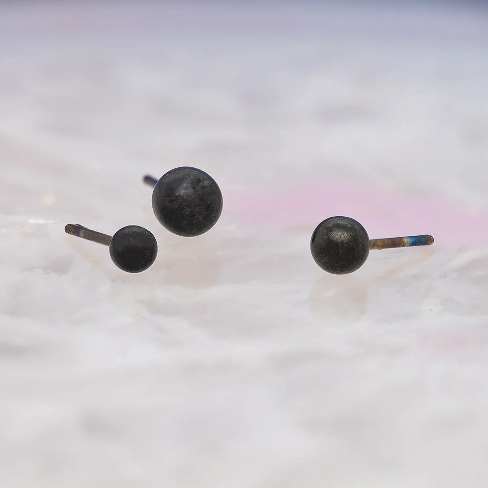 threadless: Matte Ball End in Black Niobium - Image 2