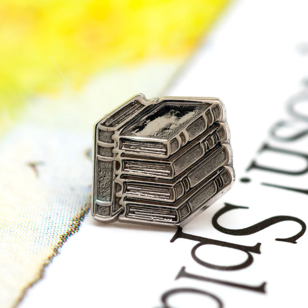 Stack of Books Threaded End in Gold - Image 2