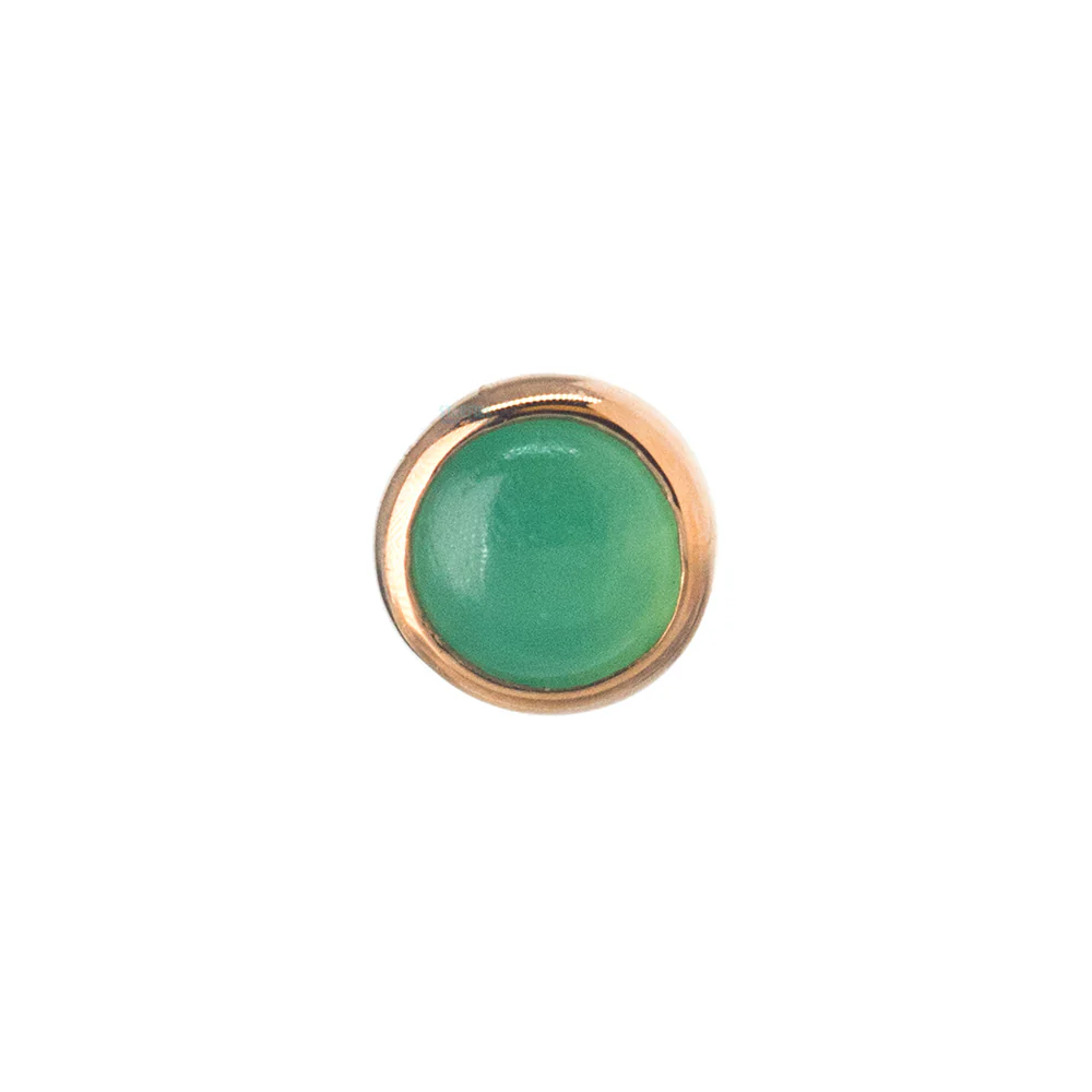 Chrysoprase in Cup Setting Nostril Screw in Gold - Image 5