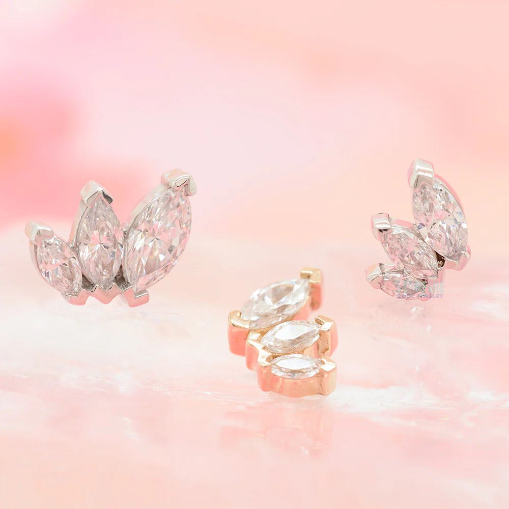 "French Kiss" Standard Threaded End in Gold with White CZ's - Image 2