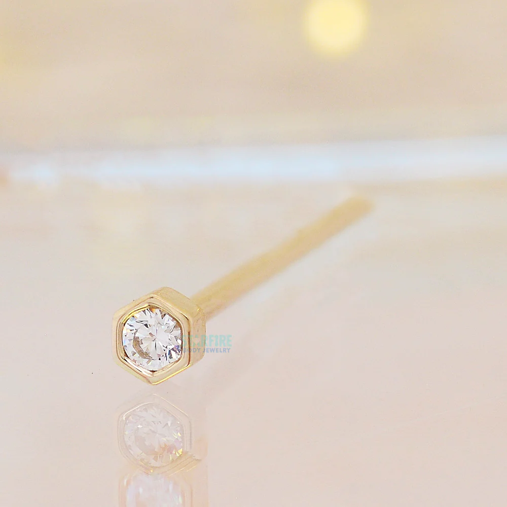 Honeycomb Nostril Screw in Gold with White CZ - Image 2