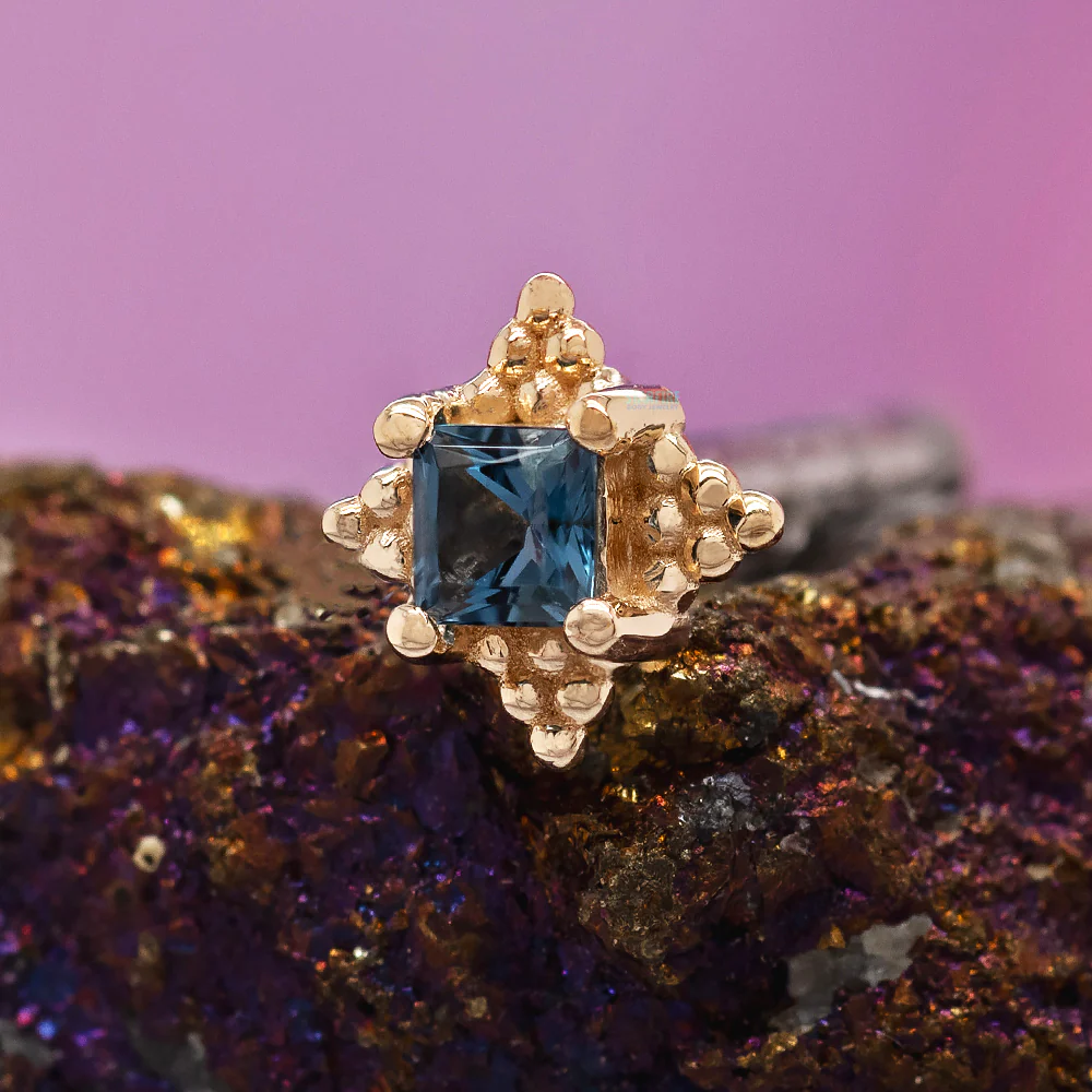 "Mini Kandy" Threaded End in Gold & Platinum with Princess-Cut London Blue Topaz - Image 2