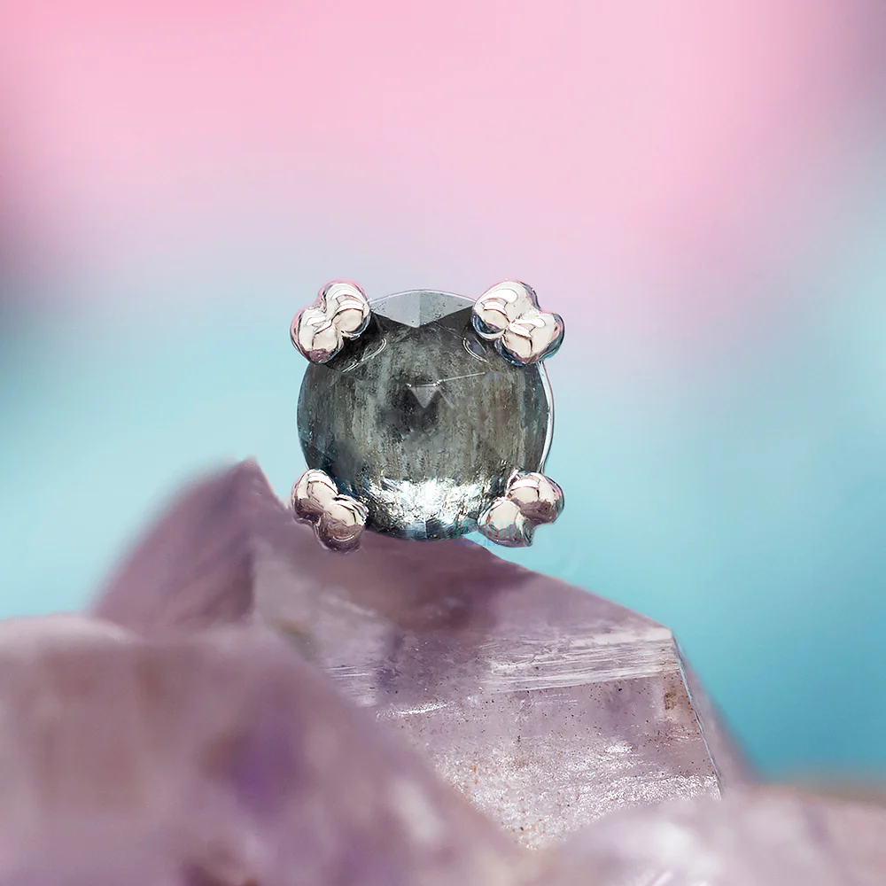 Rose Cut Aquamarine Prong Set Threaded End in Gold & Platinum - Image 2