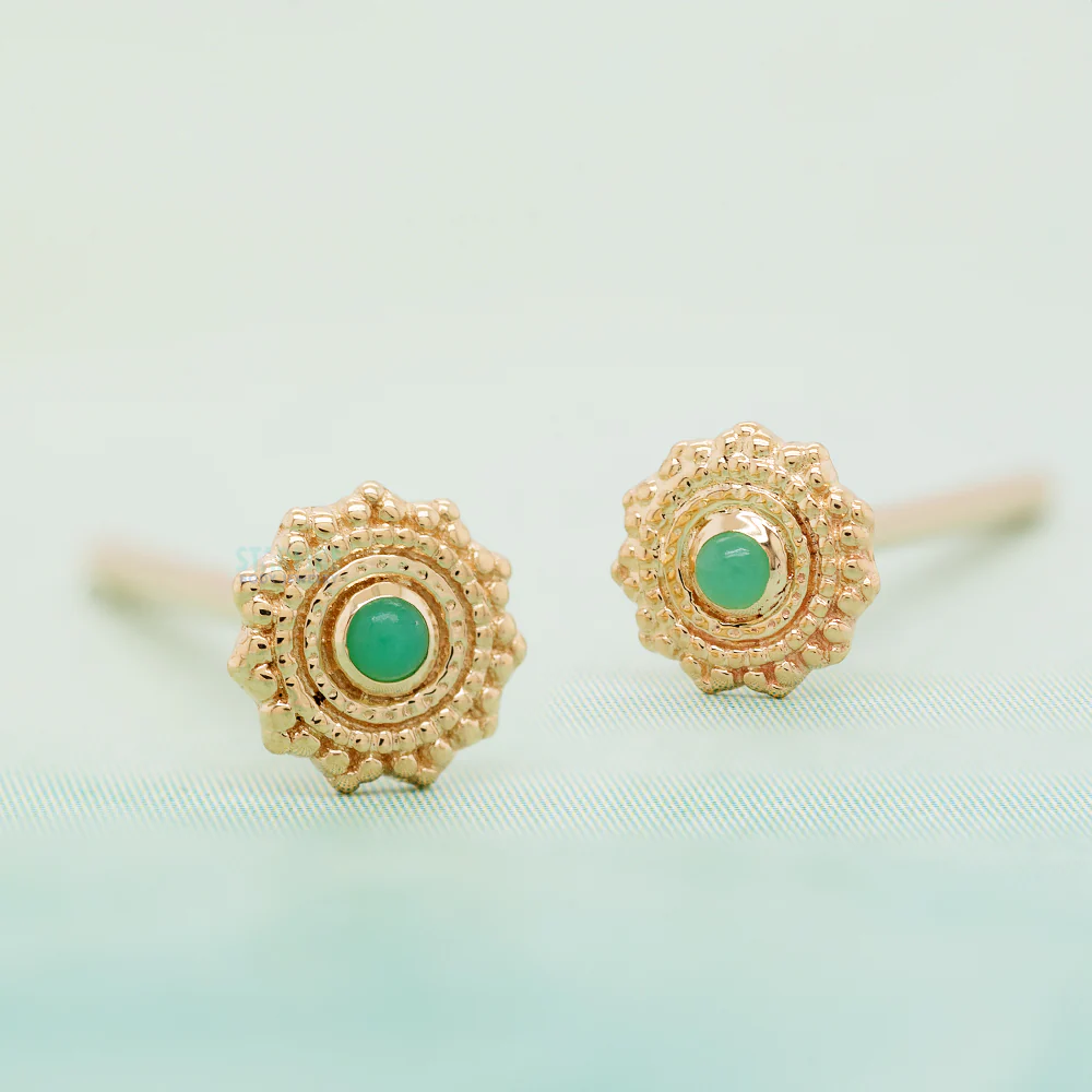 Round Afghan Nostril Screw in Gold with Chrysoprase - Image 2
