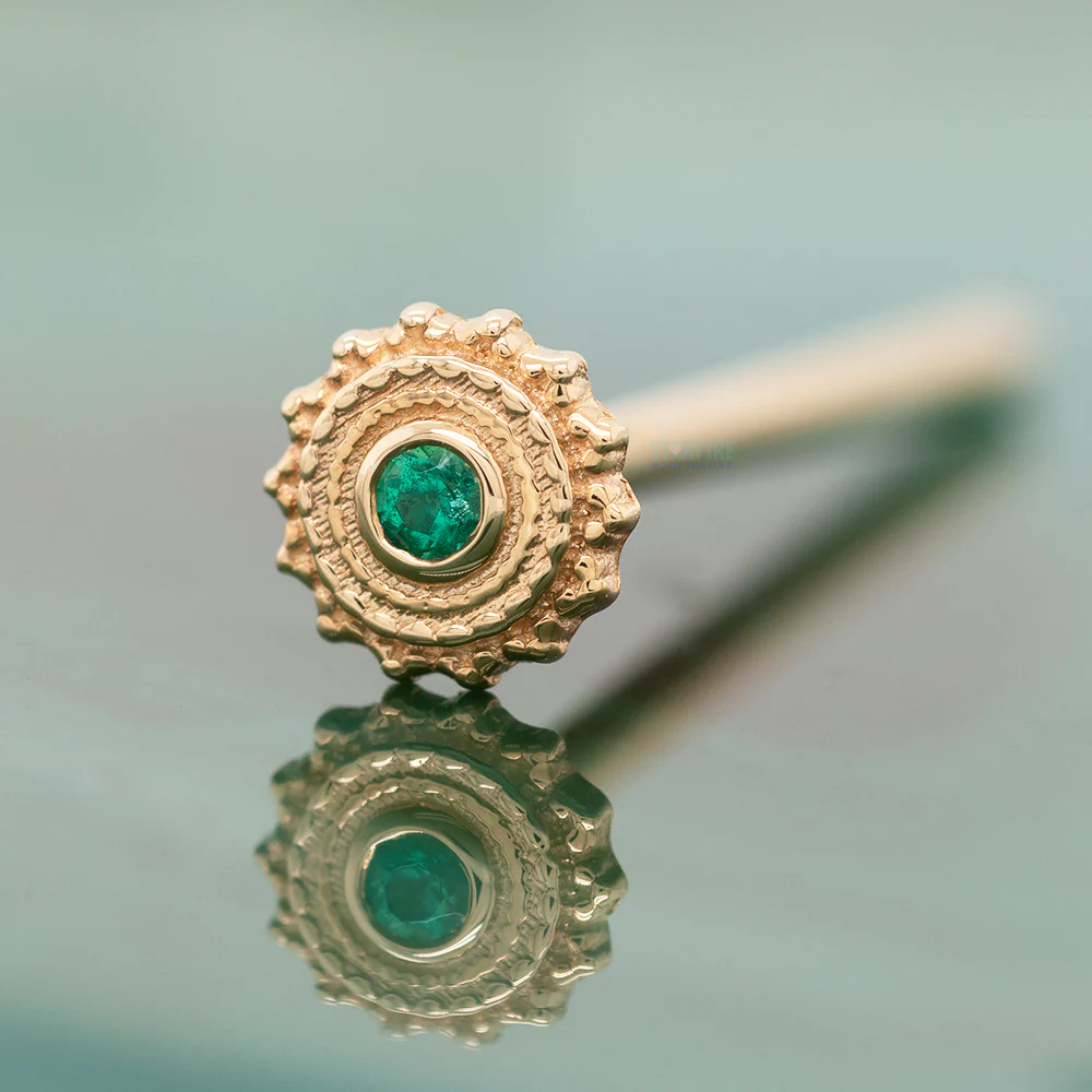 Round Afghan Nostril Screw in Gold with Emerald - Image 2
