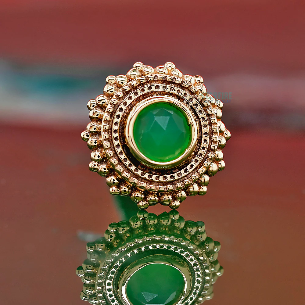 threadless: Round Afghan Pin in Gold with Rose Cut Chrysoprase - Image 2