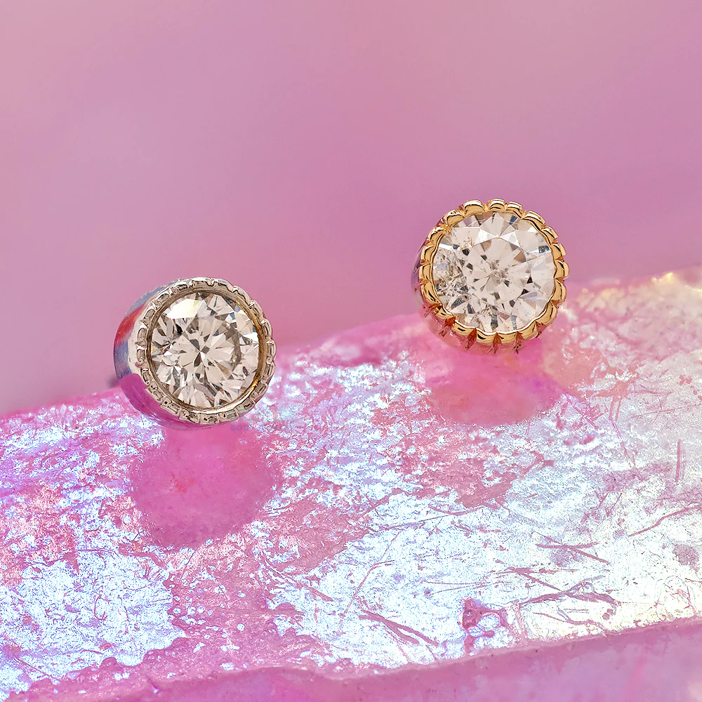 threadless: Serrated Bezel-Set Pin in Gold with White CZ - Image 2