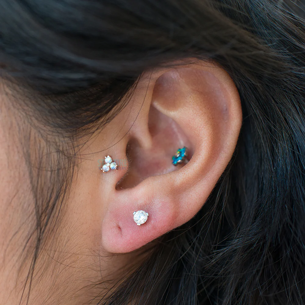 Tri Prong Cabochon Cluster Threaded End in Gold & Platinum with Rainbow Moonstone - Image 3