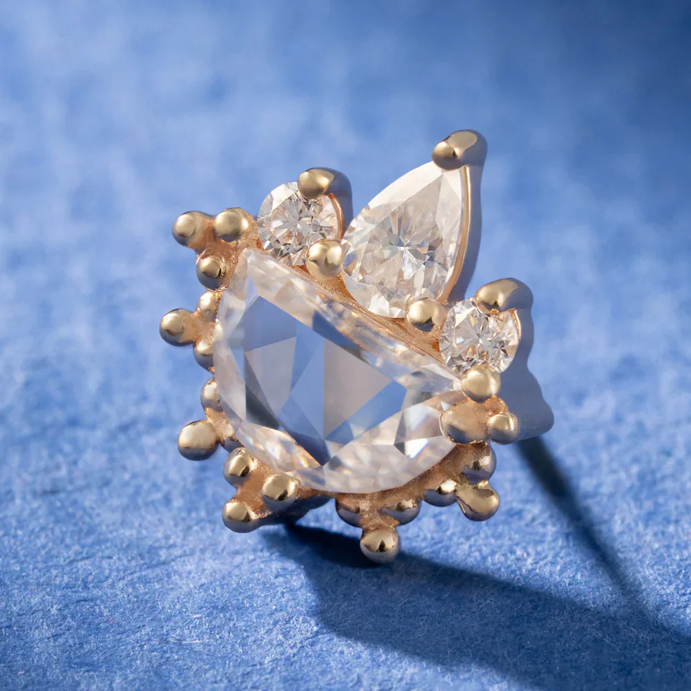 threadless: "Offset" End in Gold with Moissanites - Image 2