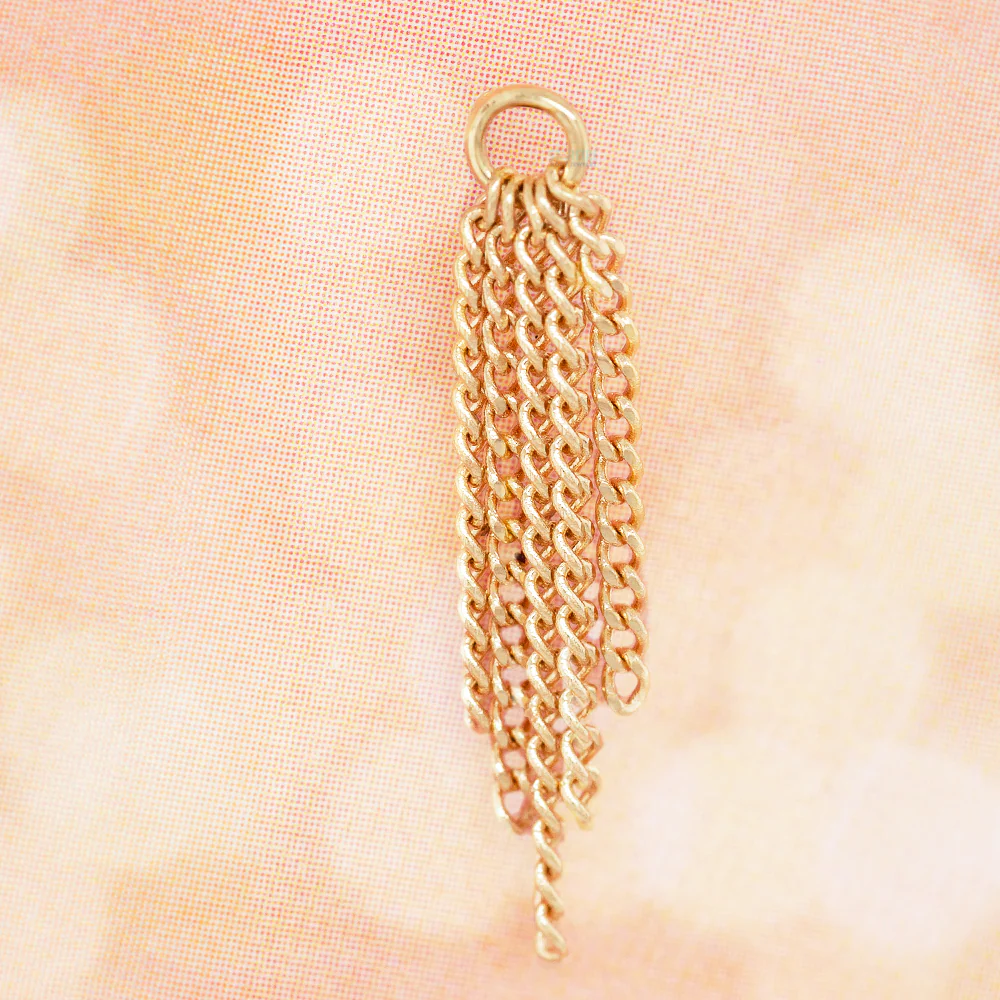 "Vista" Chain Charm in Gold - Image 2