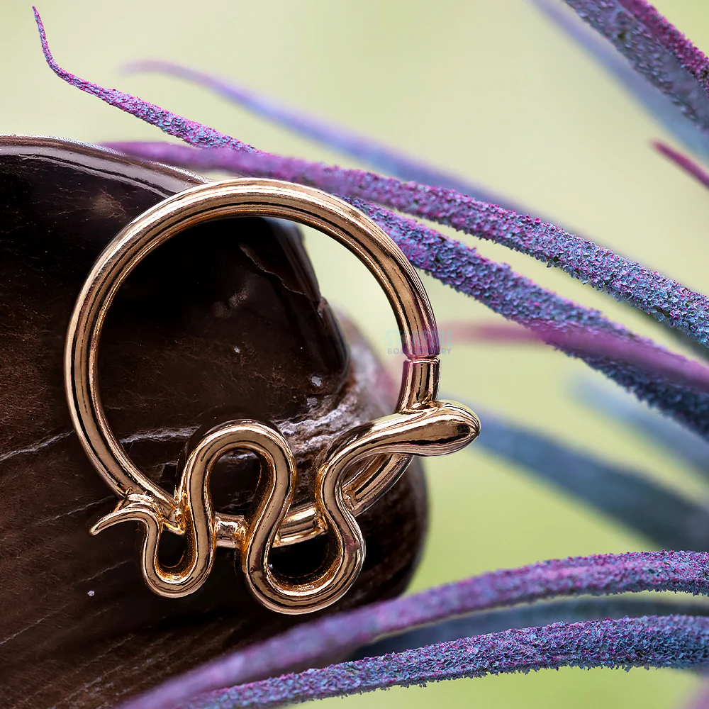 "Danger Noodle" Seam Ring in Gold - Image 2