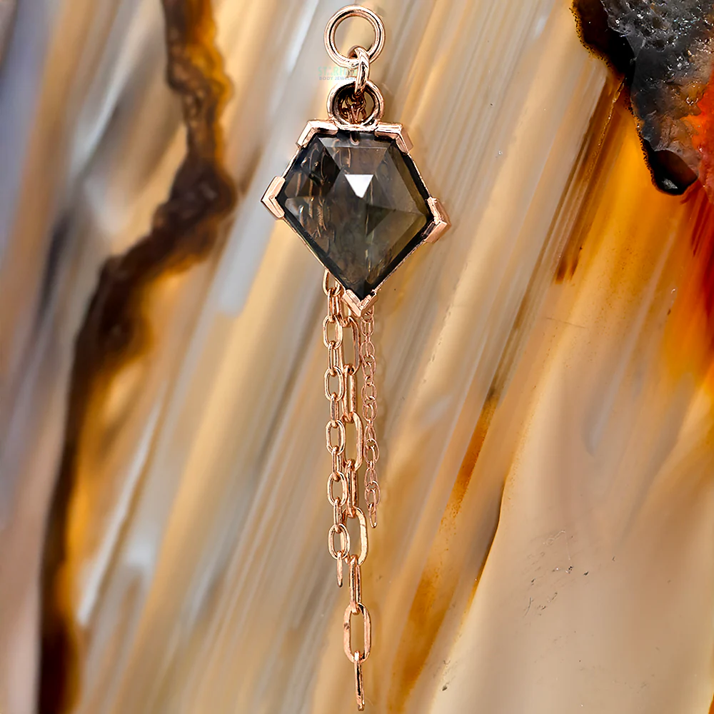Geometric Cut Umba Origin Sapphire Chain Charm in Gold - 9.3mm - Image 2