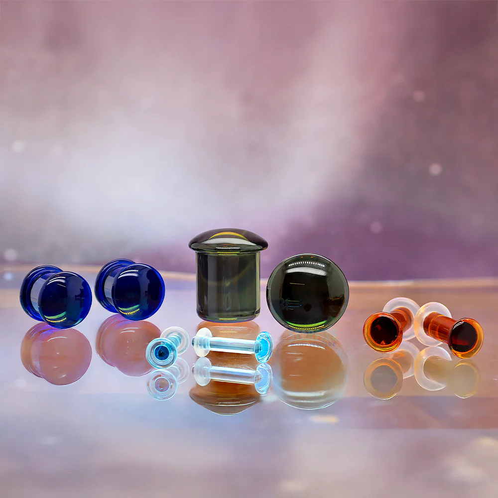 Simple Glass Plugs - Ruby - Image 3