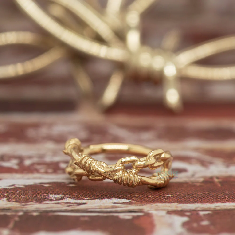 "Fury" Hinge Ring / Clicker in Gold - Image 2